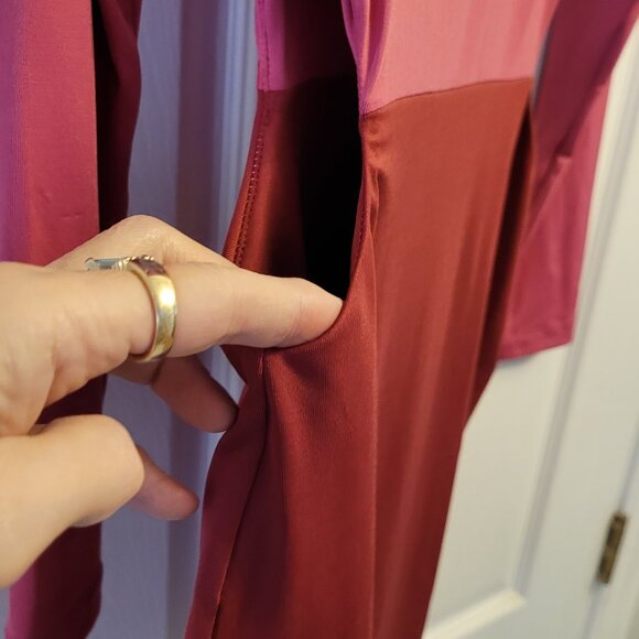 Nookie Casino 2 Tone Shift Dress in Fucshia/Berry - Picture 6 of 8